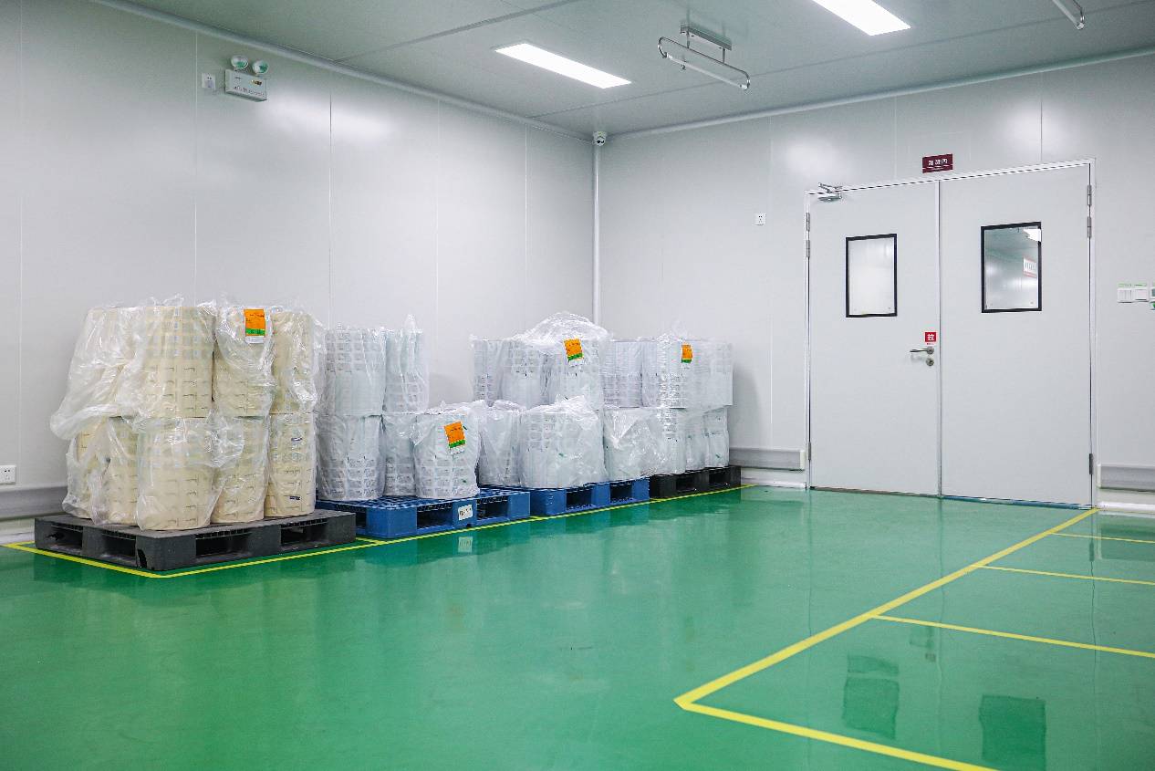 次拋與常規(guī)化妝品有何不同？探秘韻斐詩工廠，揭秘嬰兒用品的獨(dú)特之處